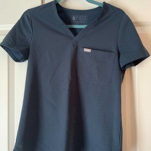Figs Dark Harbor XS Catarina Top